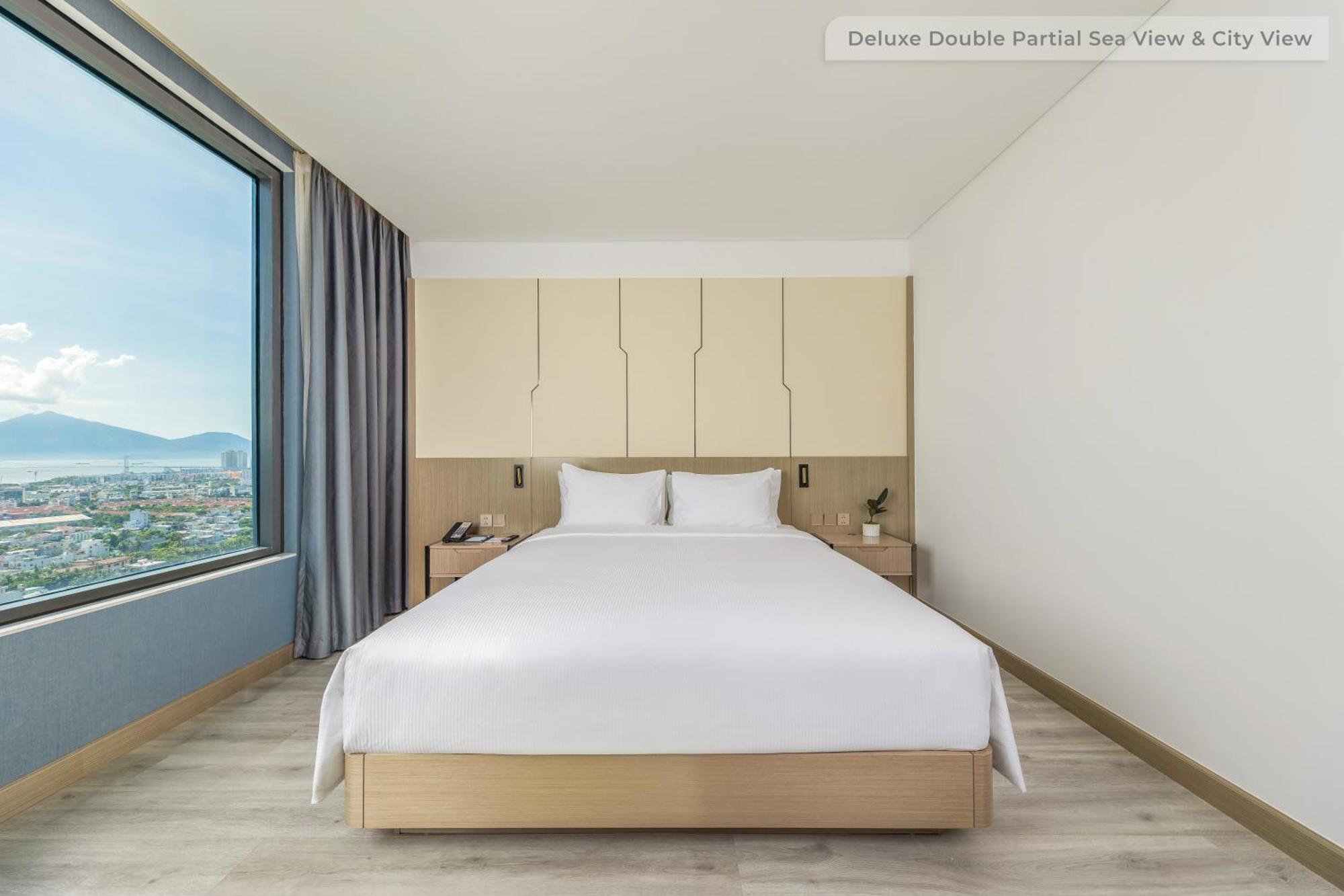 Awaken Da Nang Hotel Exterior foto