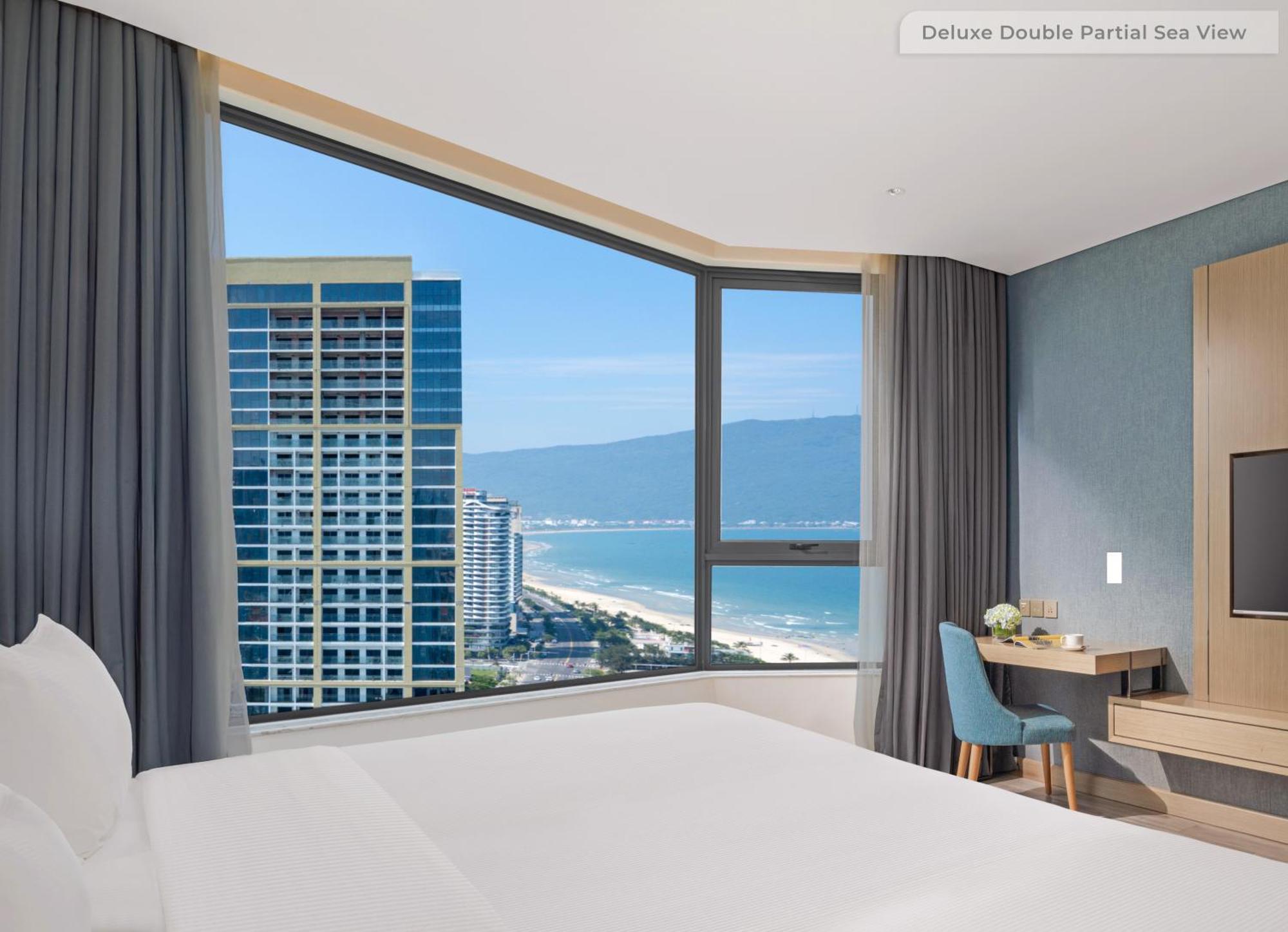 Awaken Da Nang Hotel Exterior foto